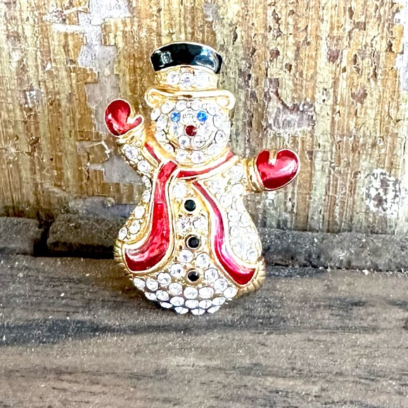 Monét Snowman Pin Brooch FROSTY Gold Tone Crystal Rhinestones Enamel Holiday Pin - Picture 3 of 8